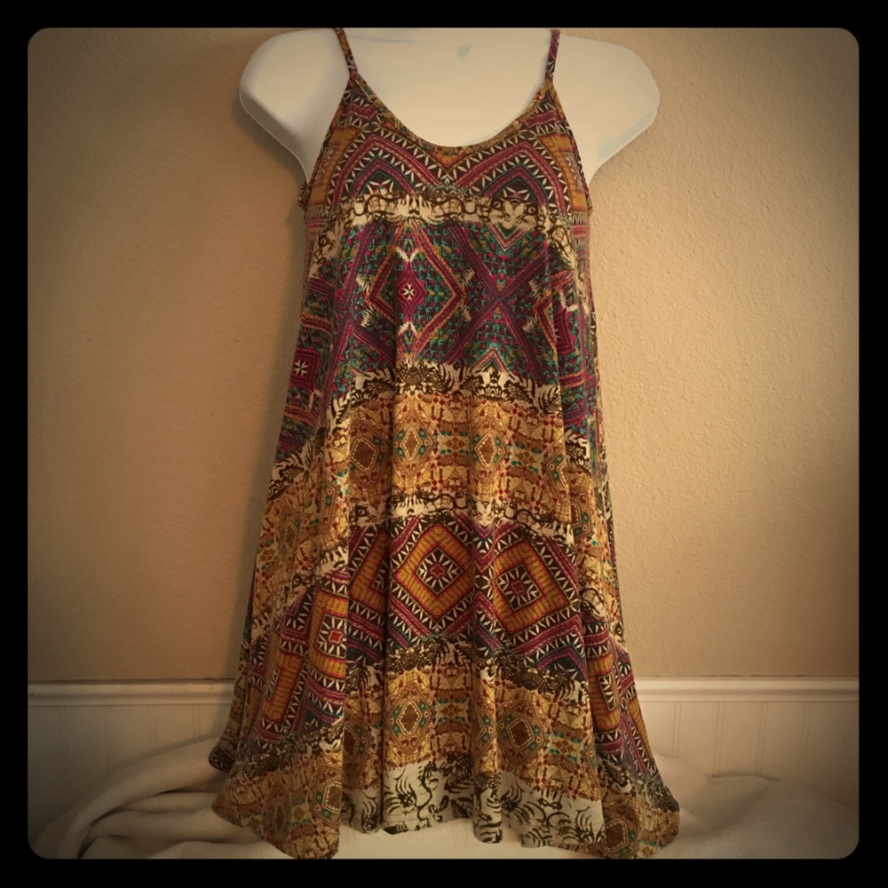 Body Central Summer Top/Tunic Size Small
